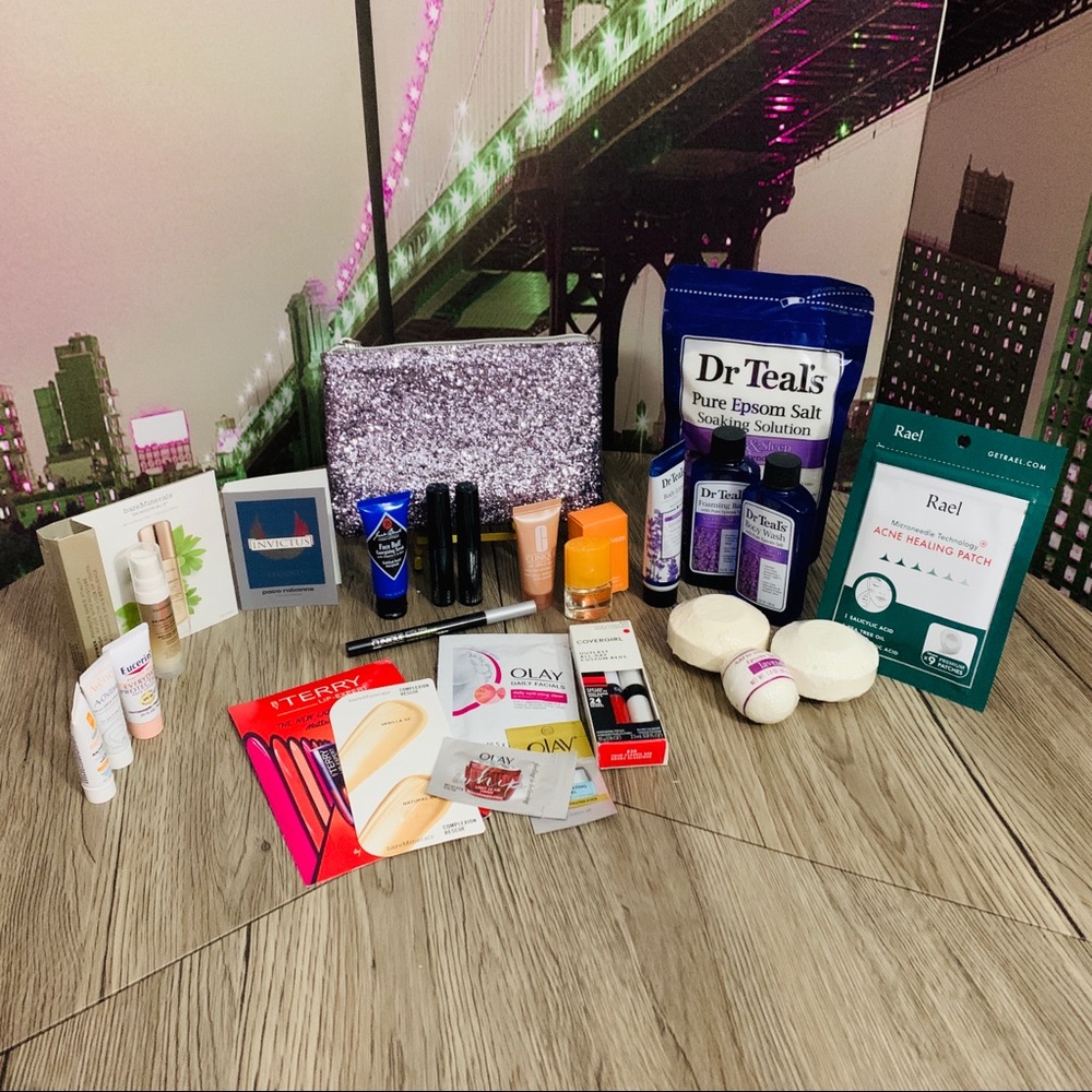 ❤️ Makeup & Self Care Beauty Bag ❤️